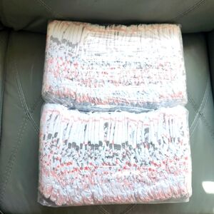 Huggies Snug & Dry Boy/Girls Size 4/ Count 68/ Mickey Mouse Diapers No Box